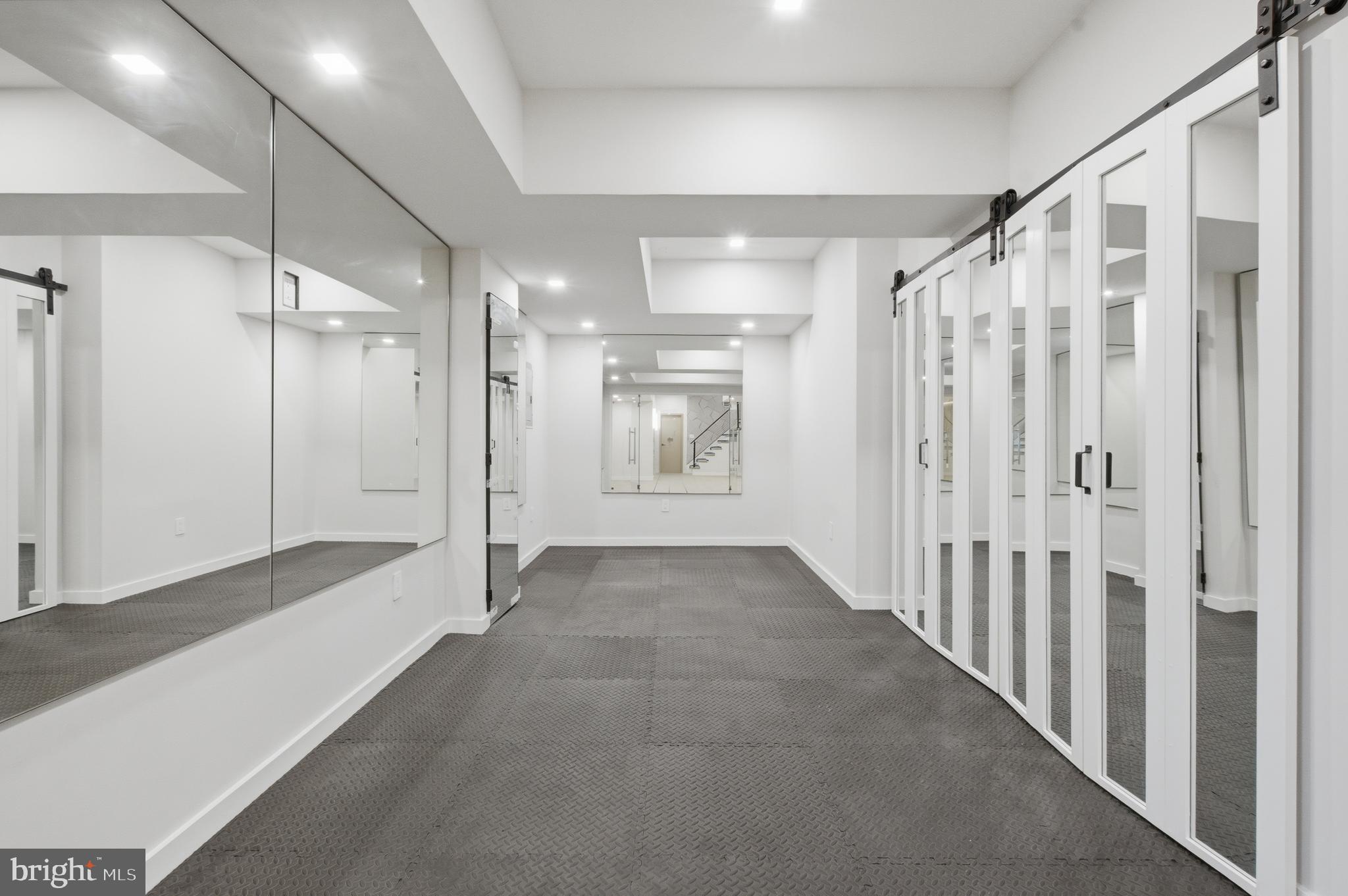 BASIL COURT - Residential