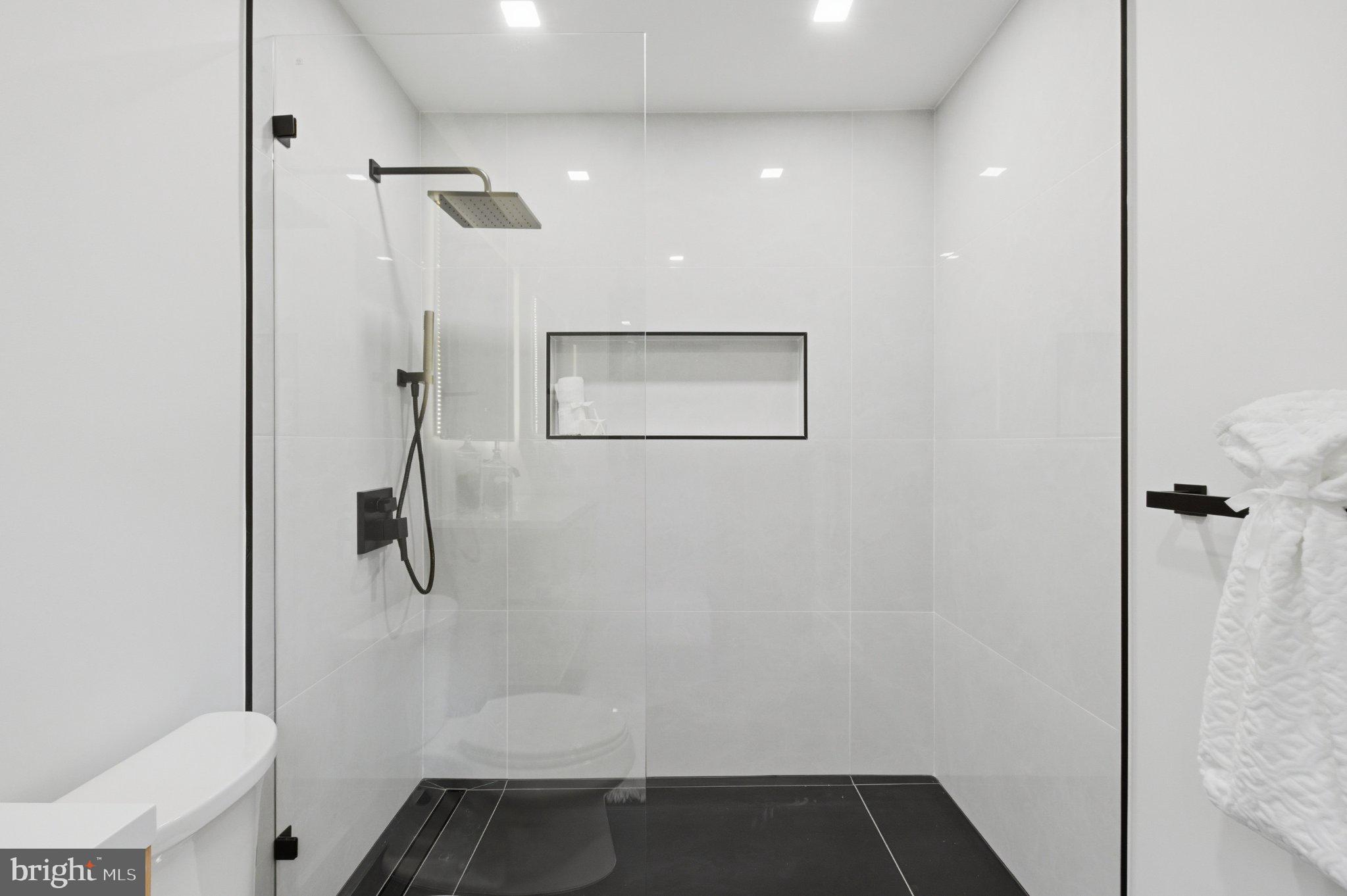 BASIL COURT - Residential