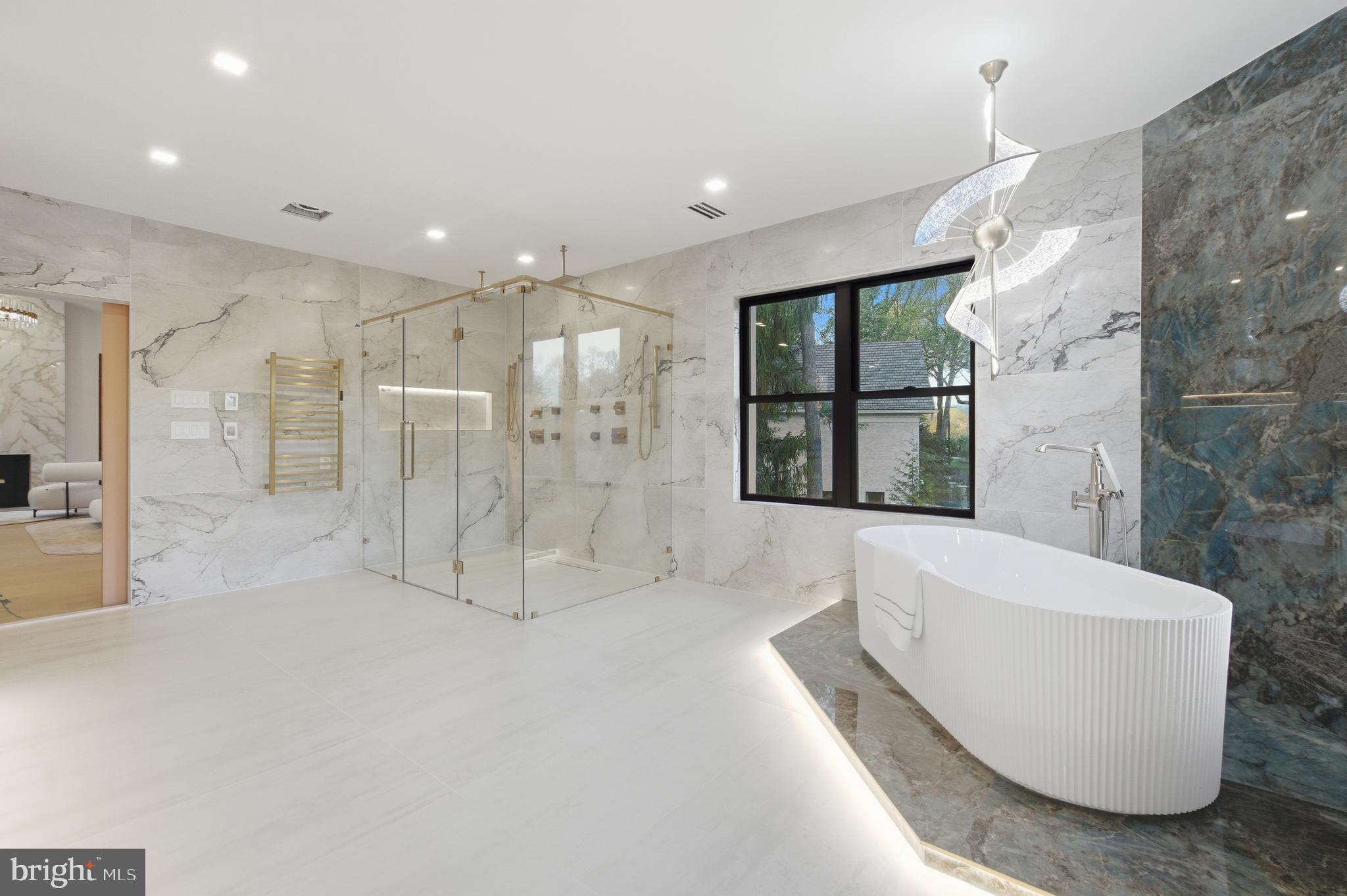 BASIL COURT - Residential