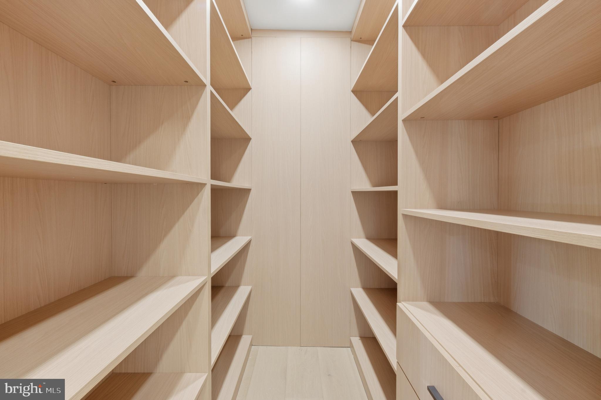 BASIL COURT - Residential