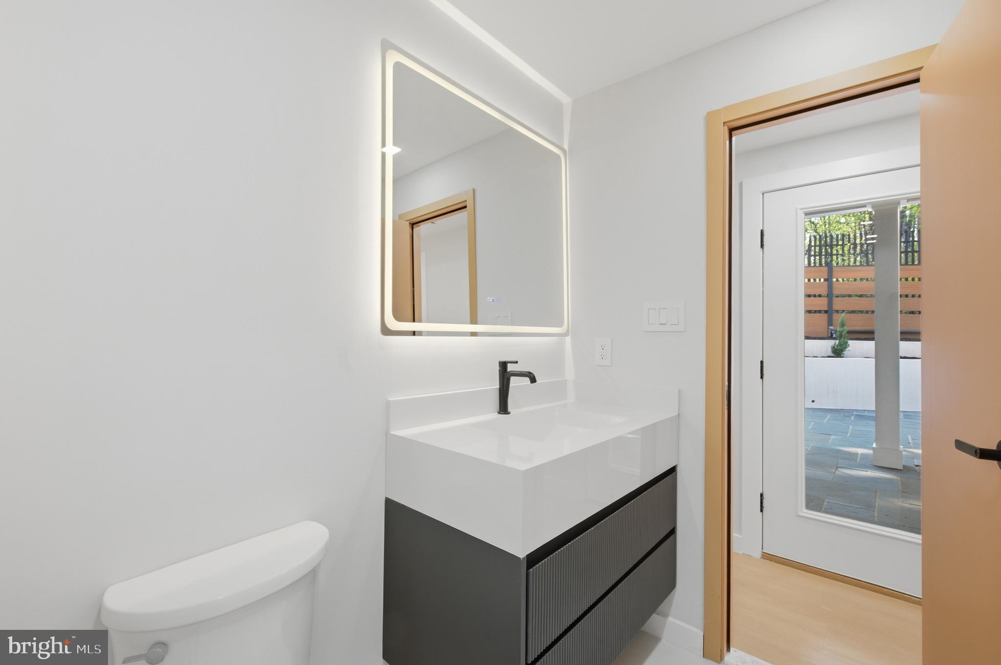 BASIL COURT - Residential