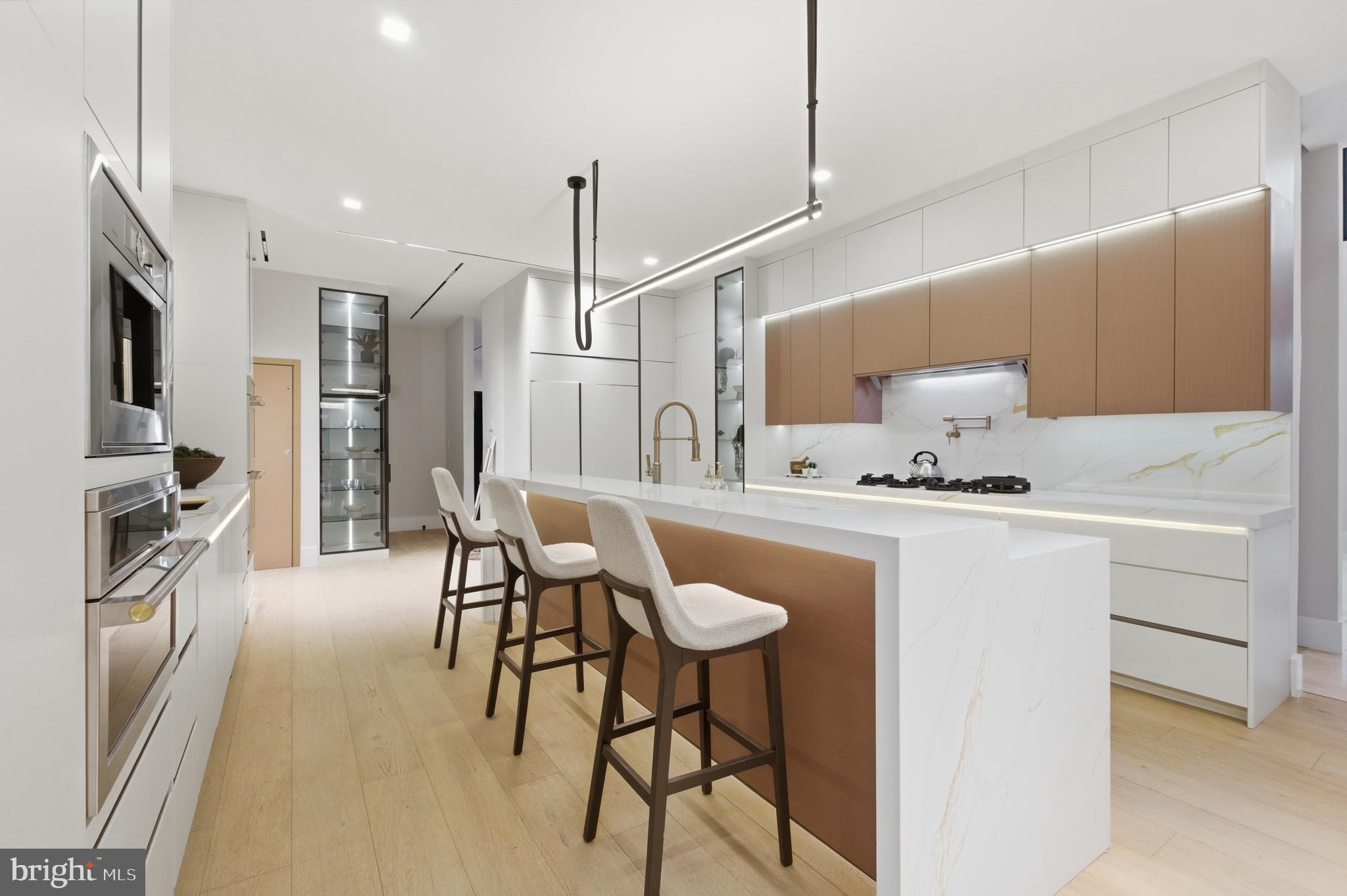 BASIL COURT - Residential