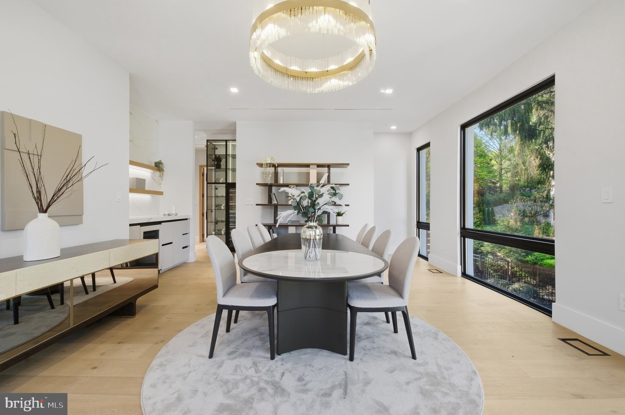 BASIL COURT - Residential