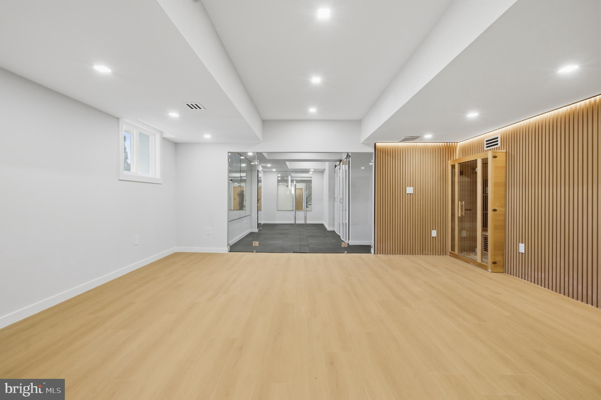 BASIL COURT - Residential