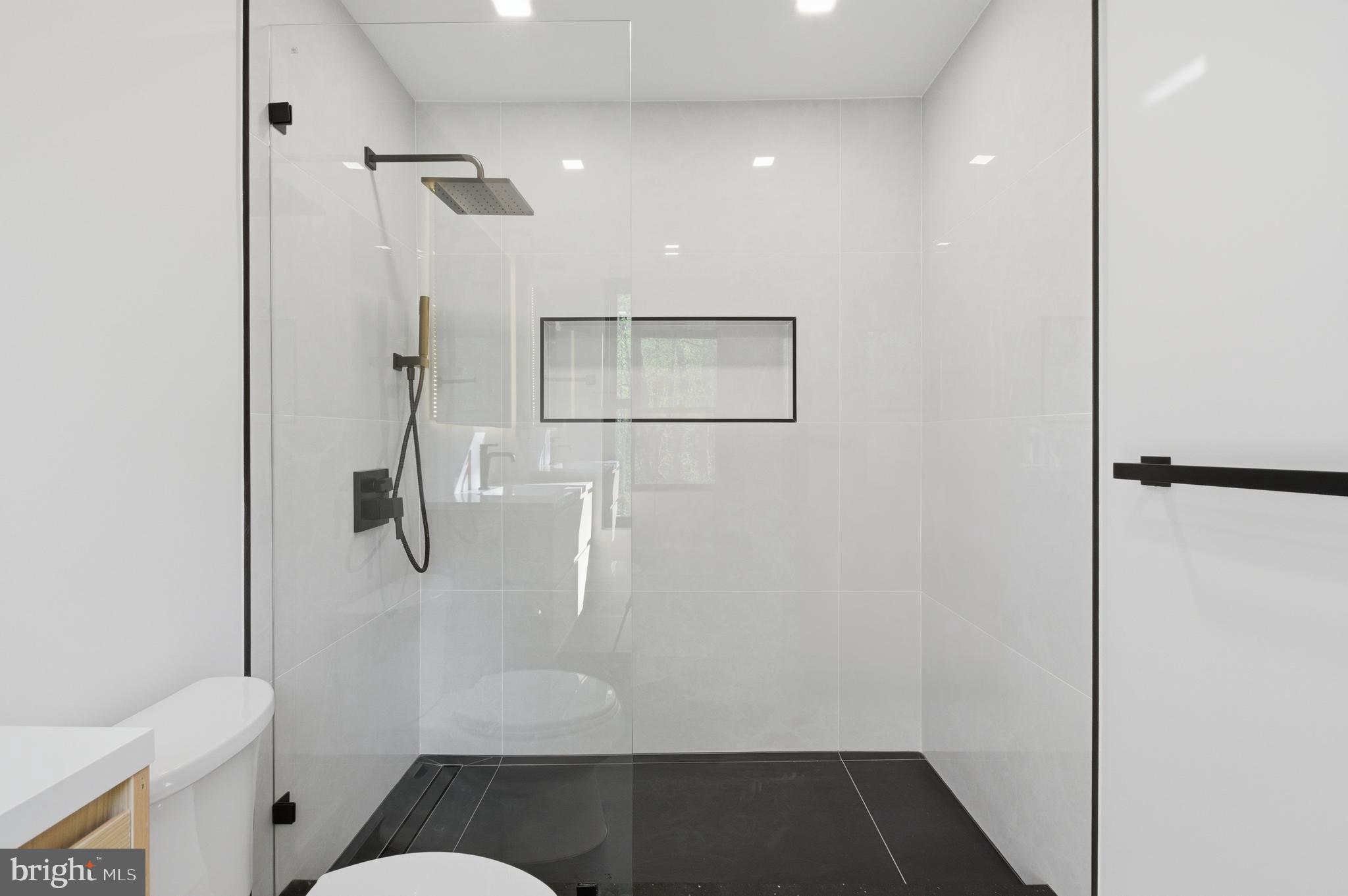 BASIL COURT - Residential