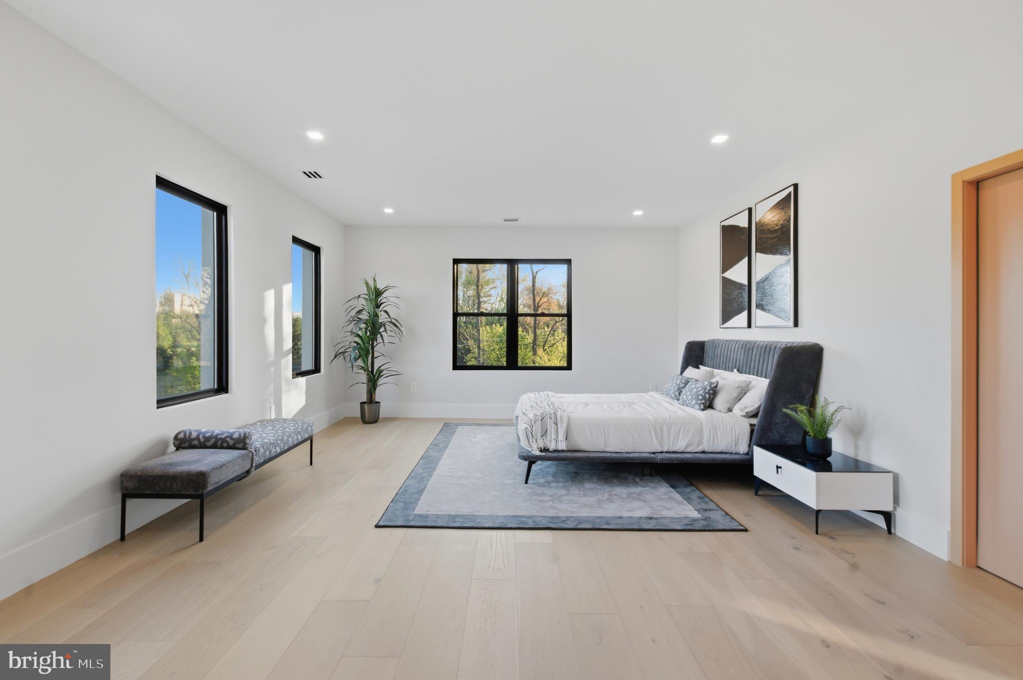 BASIL COURT - Residential