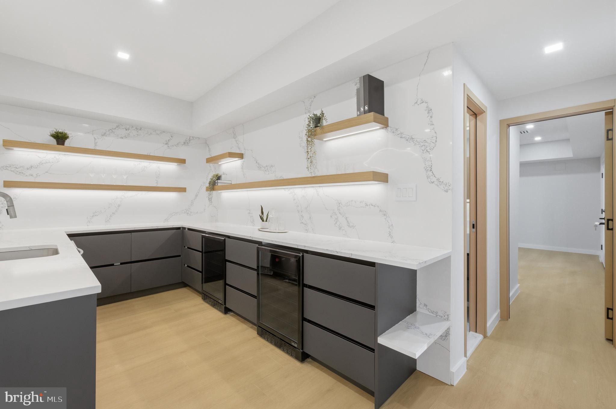 BASIL COURT - Residential