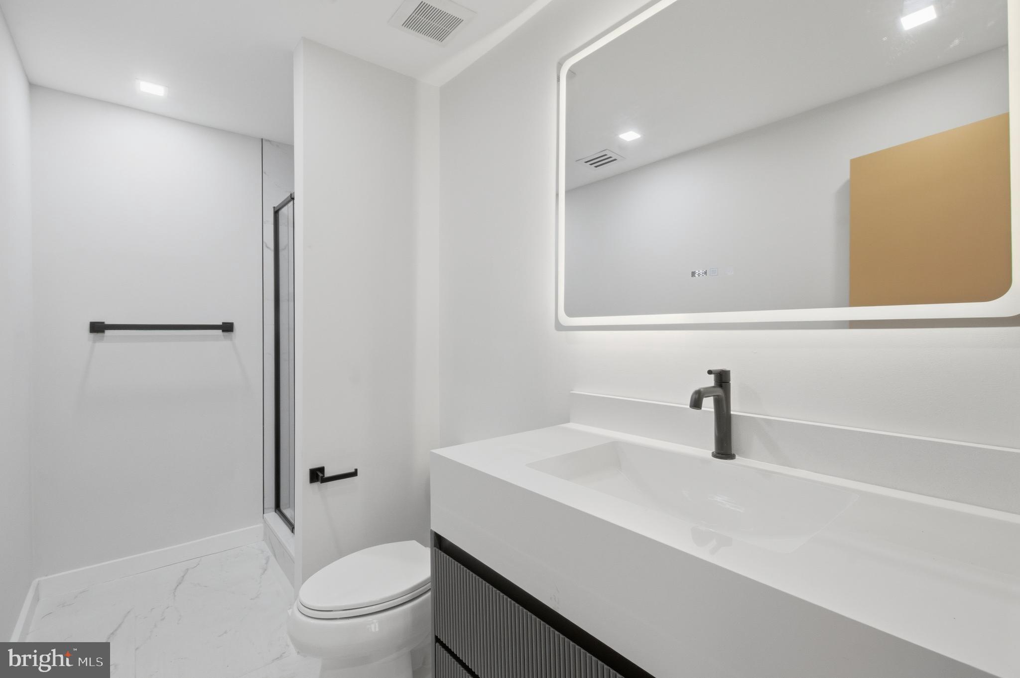 BASIL COURT - Residential