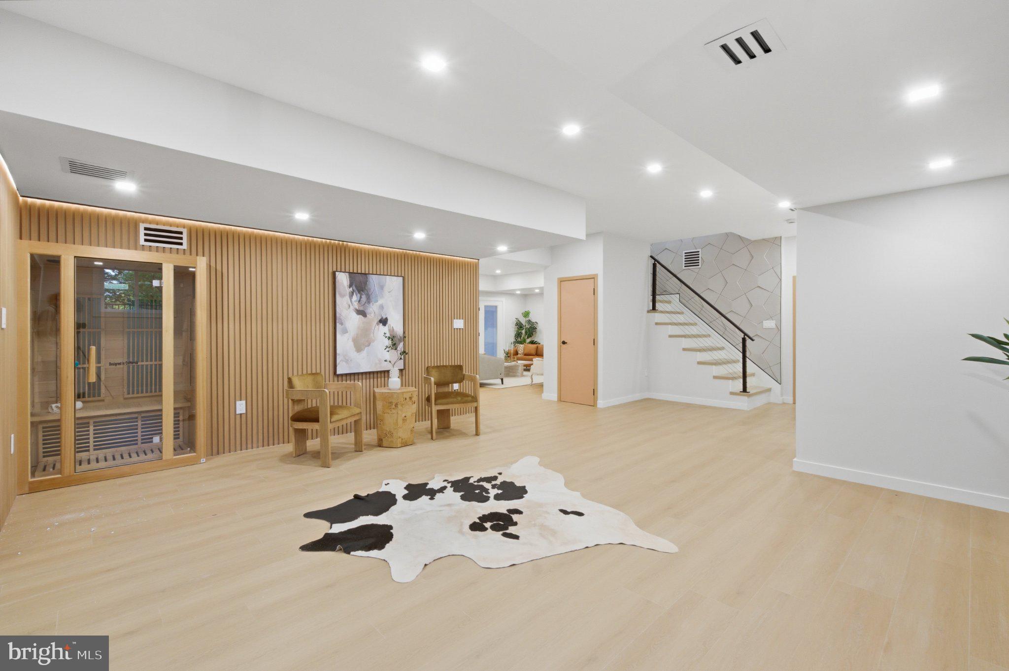 BASIL COURT - Residential
