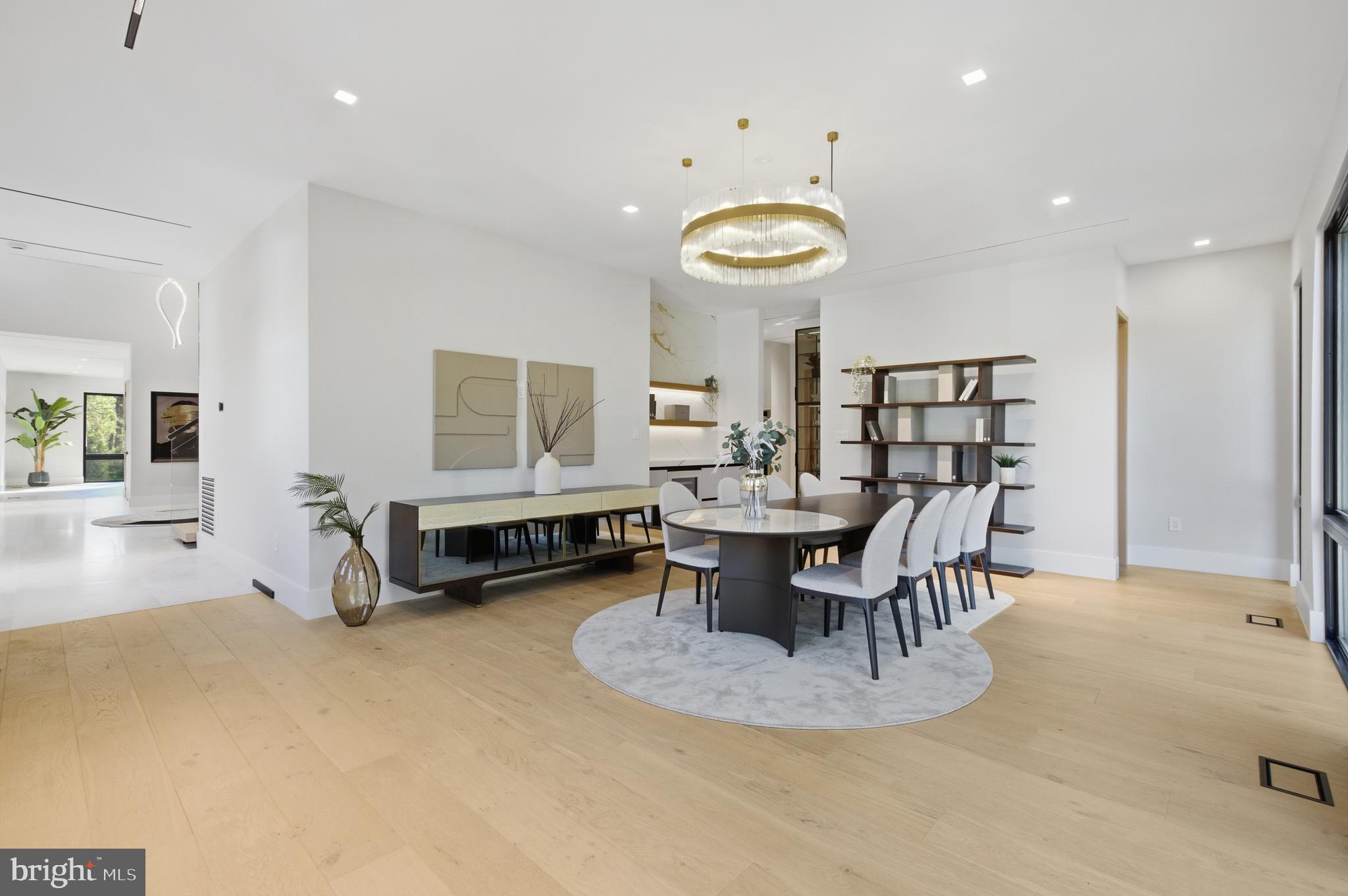 BASIL COURT - Residential