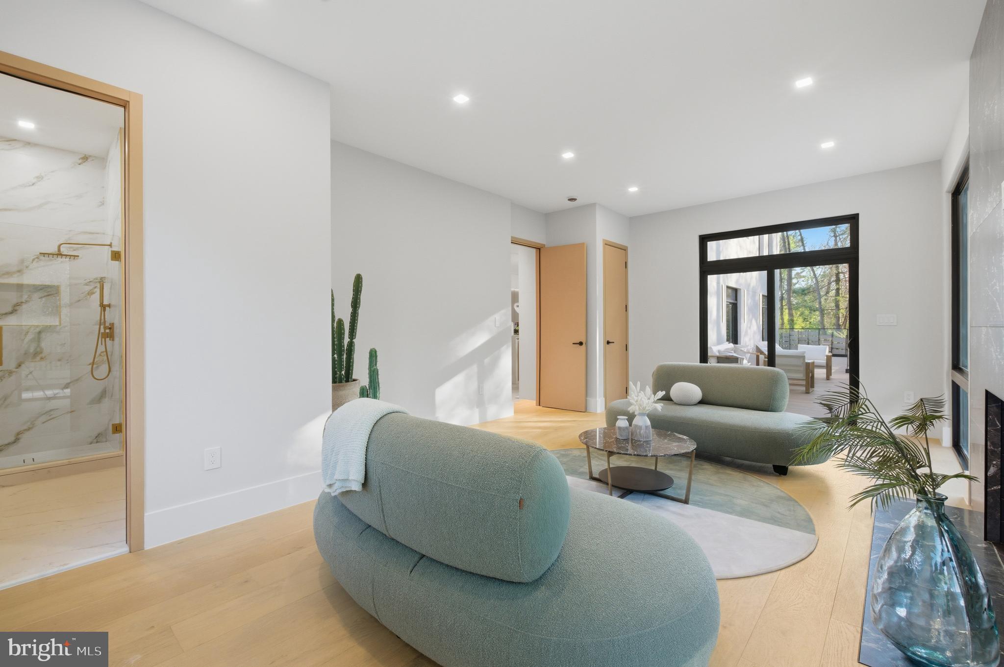 BASIL COURT - Residential