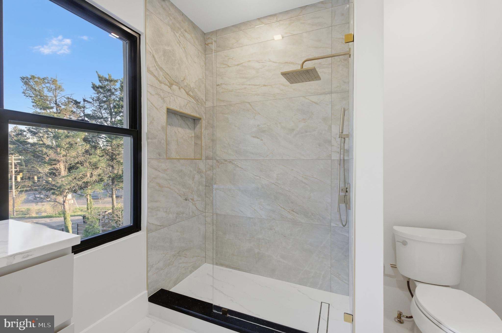 BASIL COURT - Residential