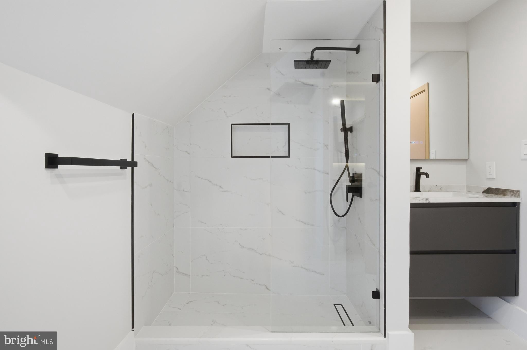 BASIL COURT - Residential