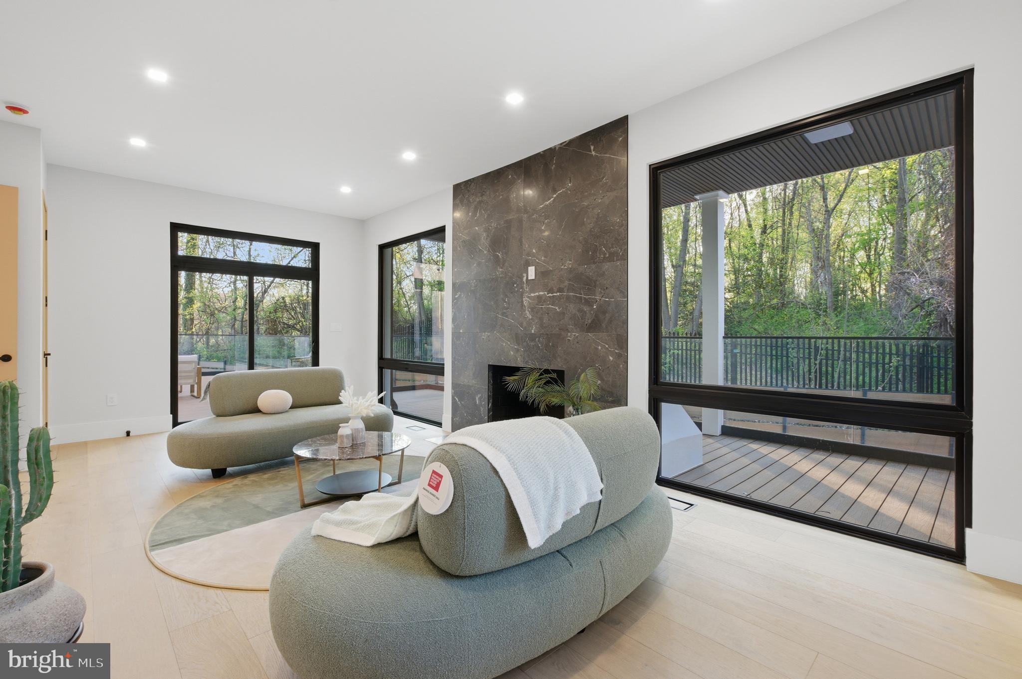 BASIL COURT - Residential