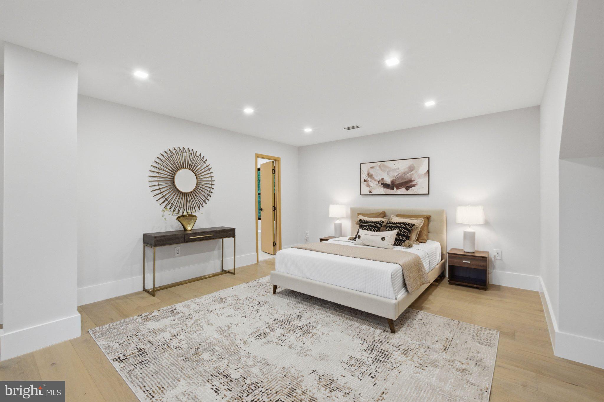 BASIL COURT - Residential