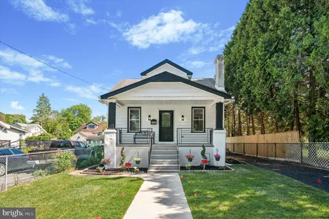 1455 Elmwood Avenue, Sharon Hill, PA MLS: PADE2114914