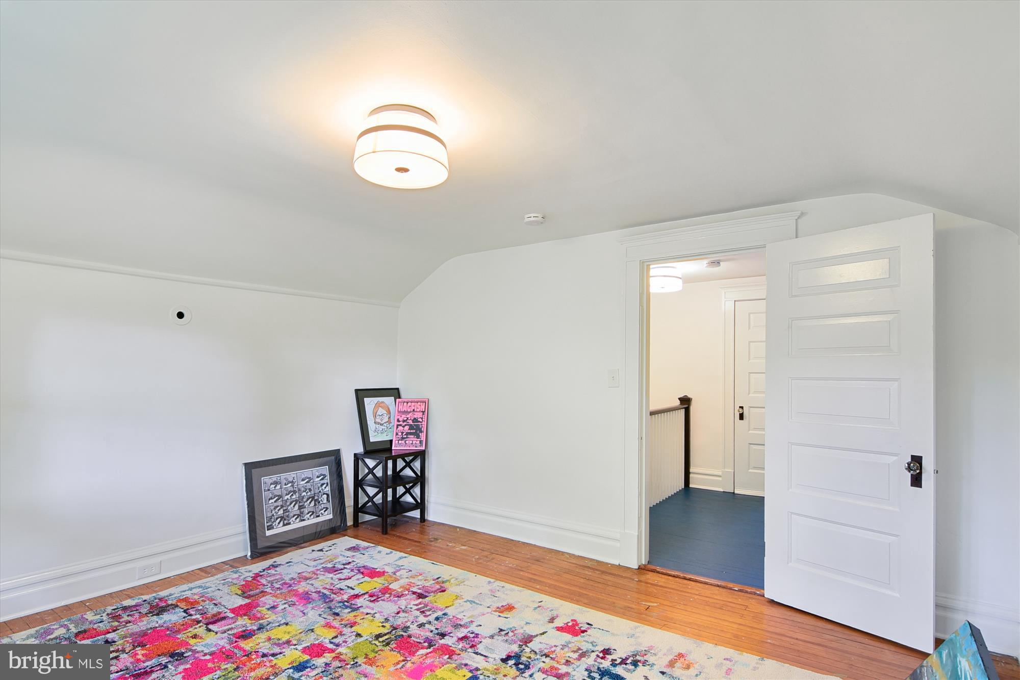 ROLAND PARK - Residential