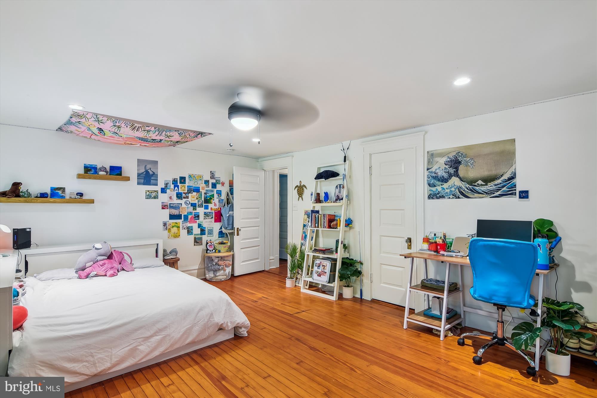 ROLAND PARK - Residential