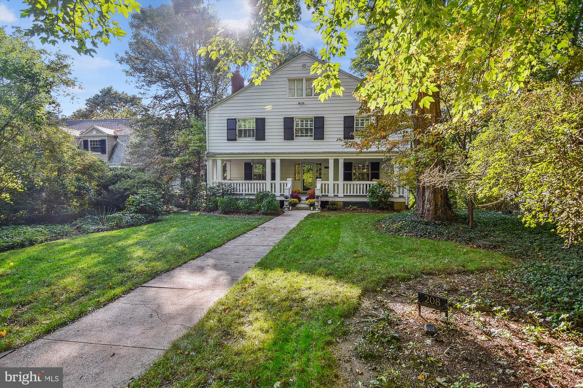 ROLAND PARK - Residential