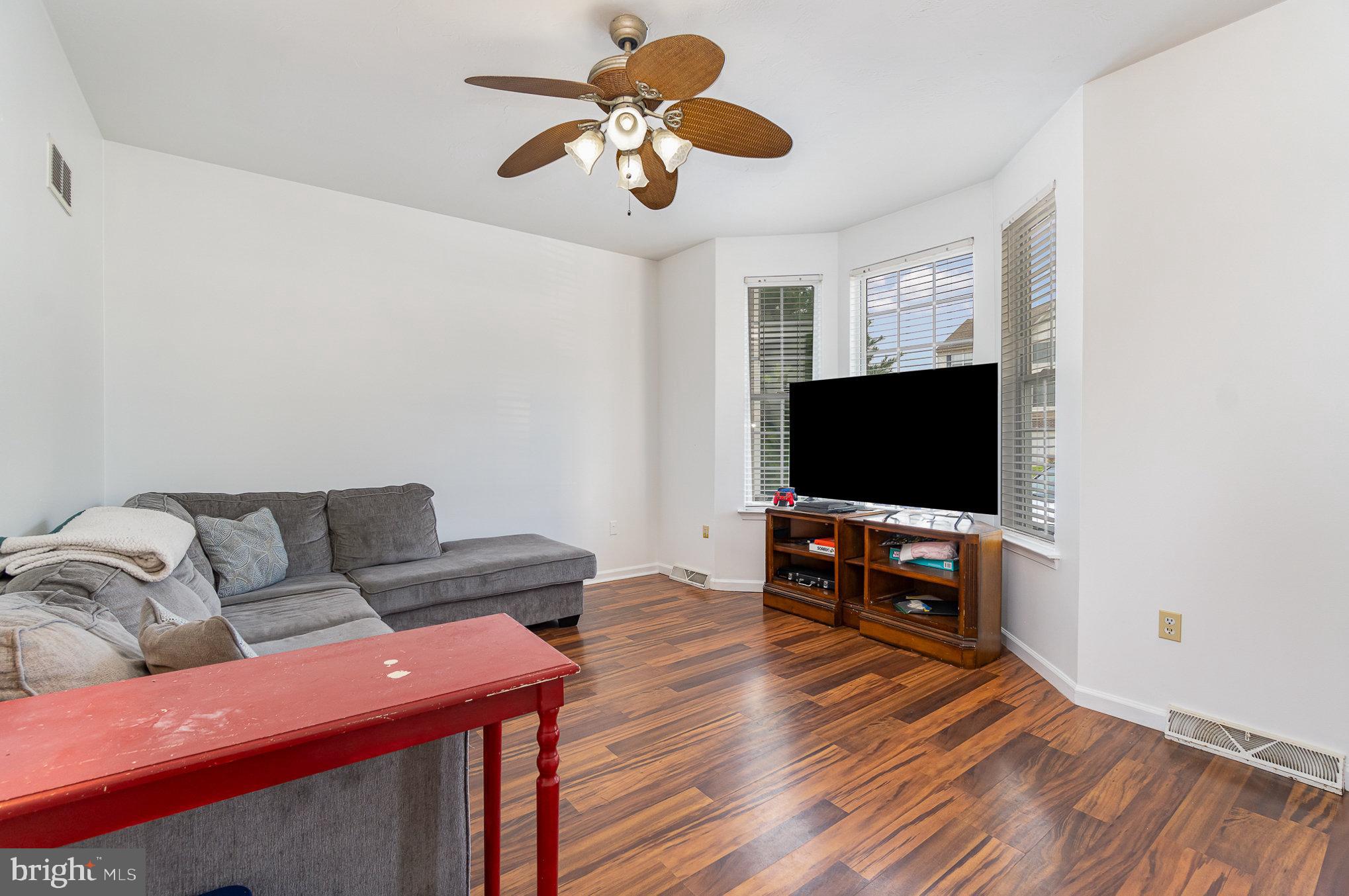 JACKSON HEIGHTS - Residential Lease