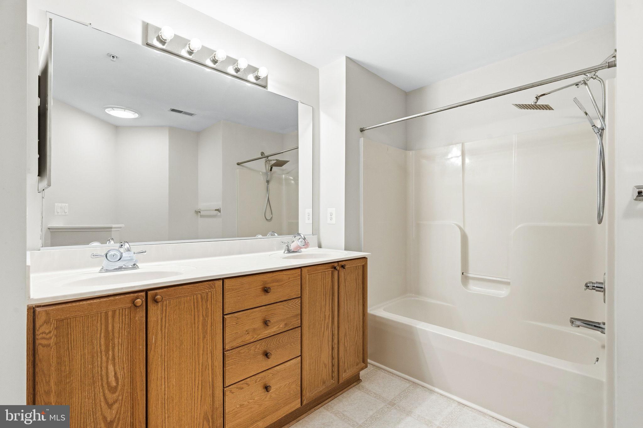 RIDGEVIEW II - Residential