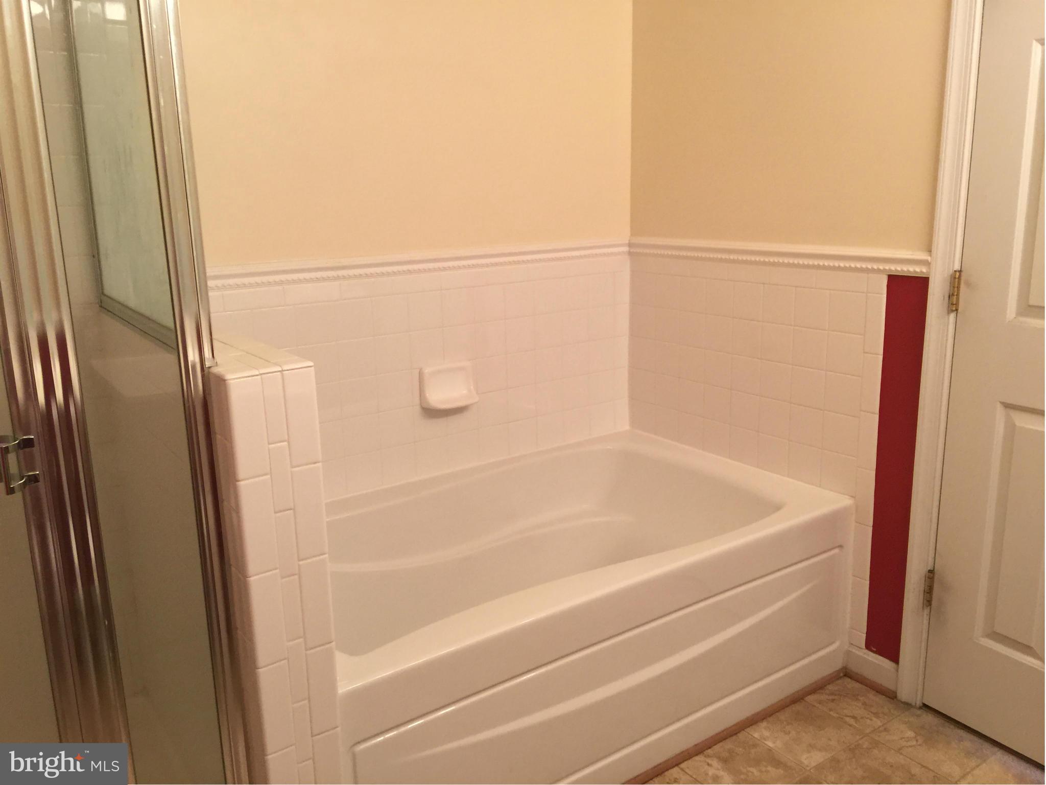 SEVEN OAKS - Residential Lease