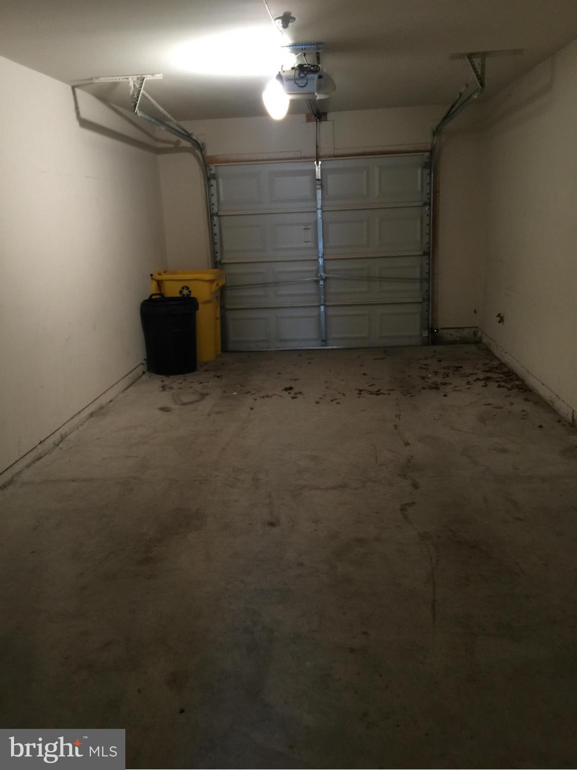 SEVEN OAKS - Residential Lease