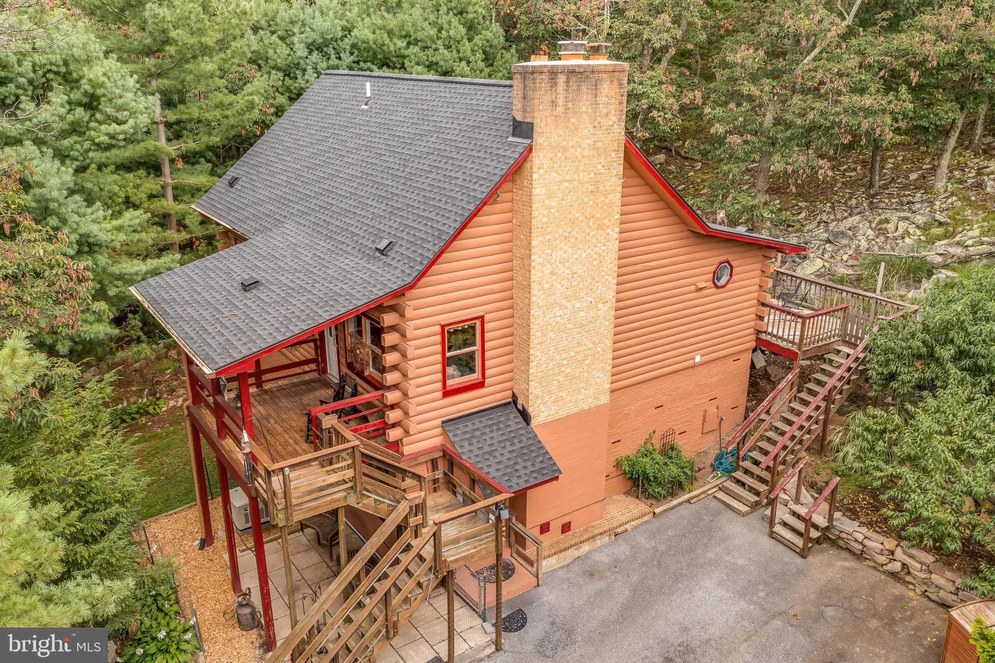 263 Eagles Nest Ln, Harpers Ferry, WV 25425