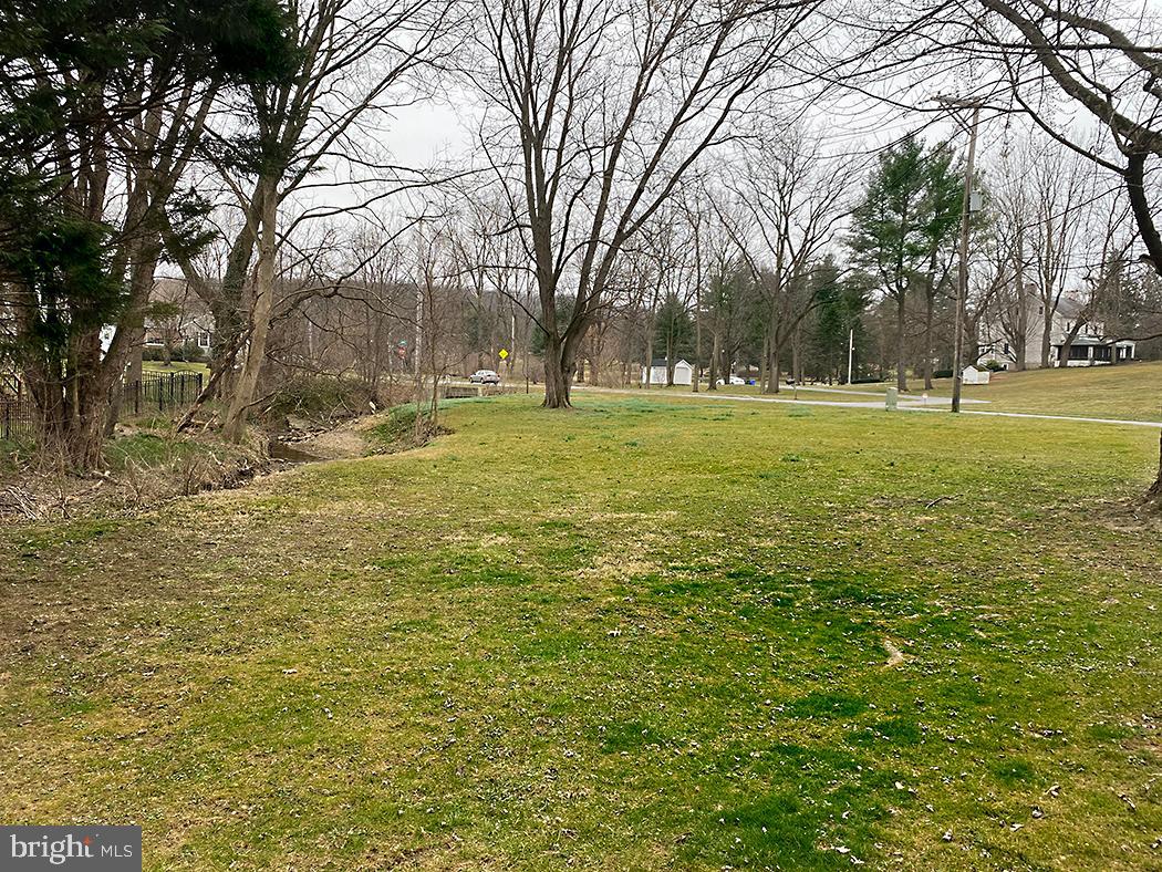 STONEWOOD PARK - Residential