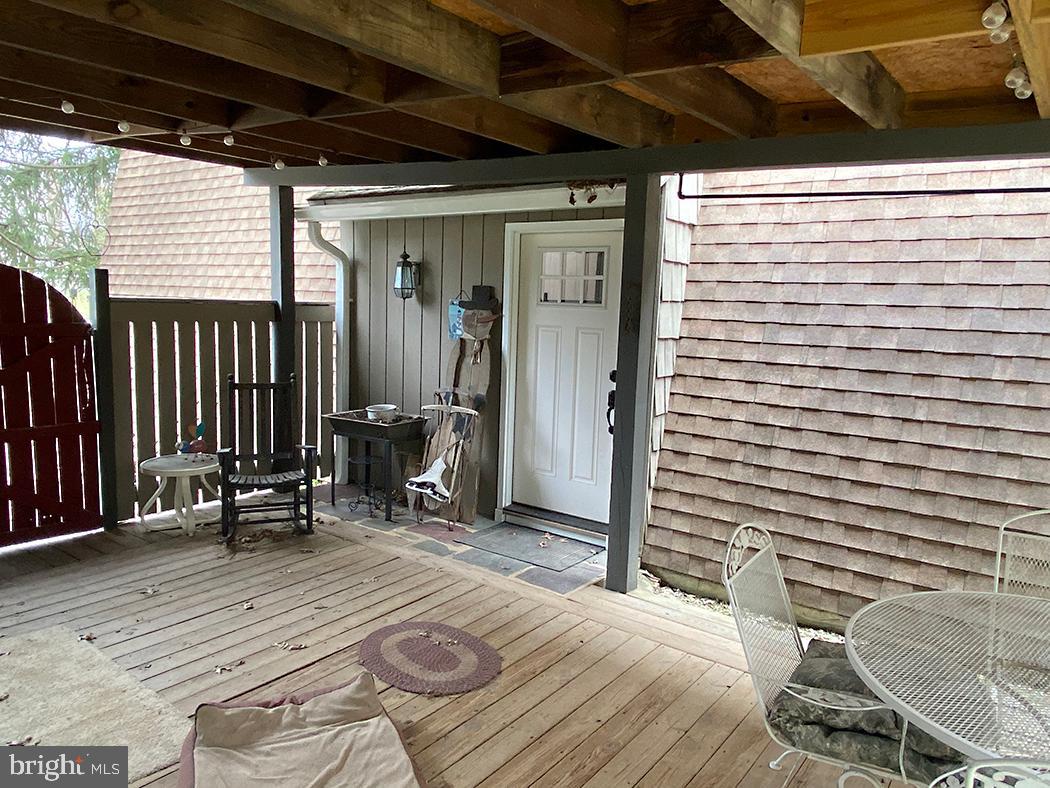 STONEWOOD PARK - Residential