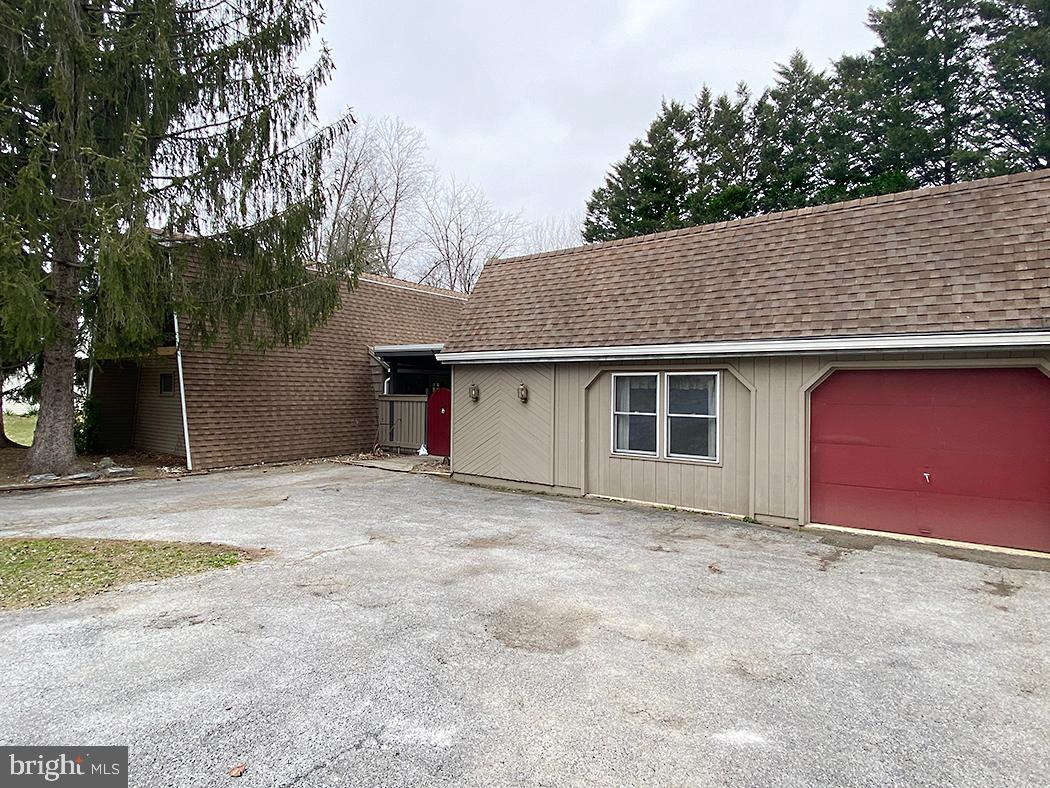 STONEWOOD PARK - Residential