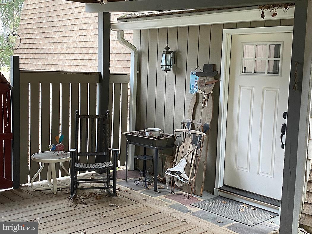 STONEWOOD PARK - Residential