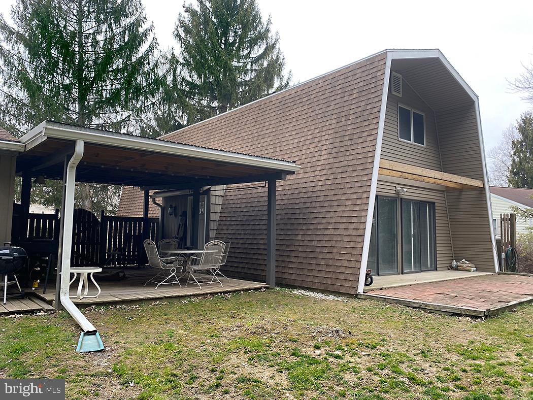 STONEWOOD PARK - Residential