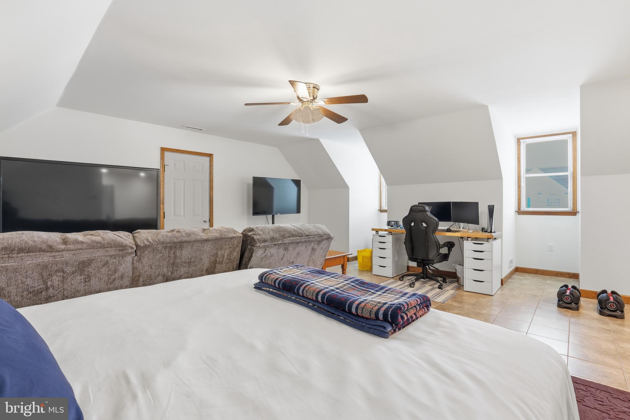 ROCKLAND HILLS - Residential