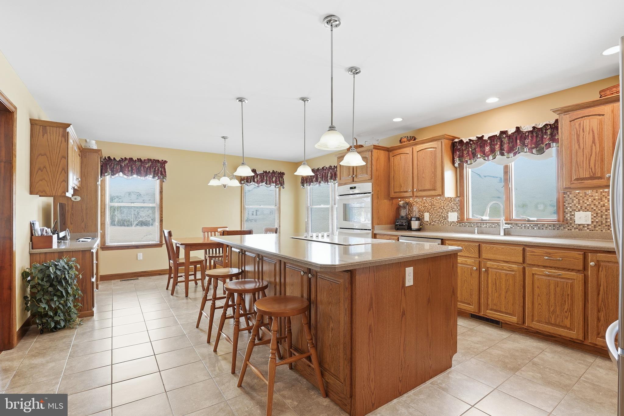 ROCKLAND HILLS - Residential