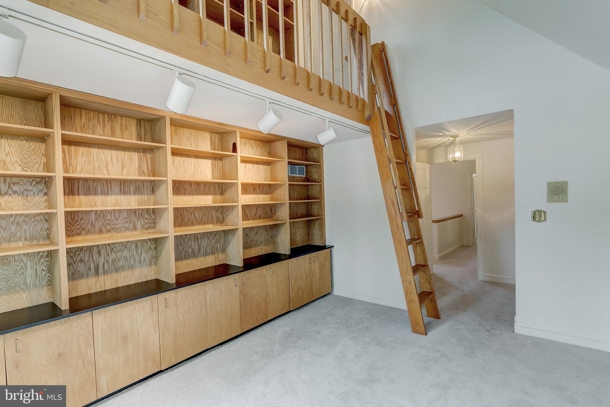 RUXTON - Residential