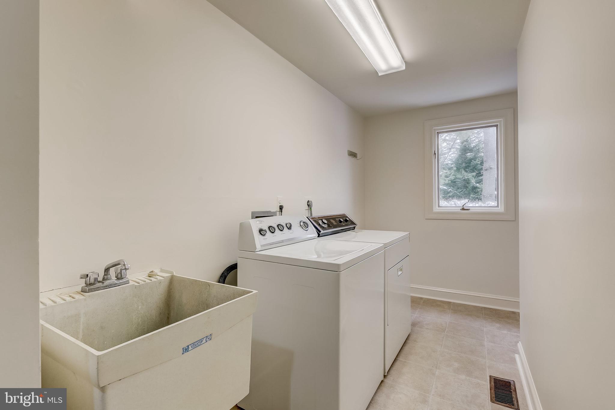 RUXTON - Residential