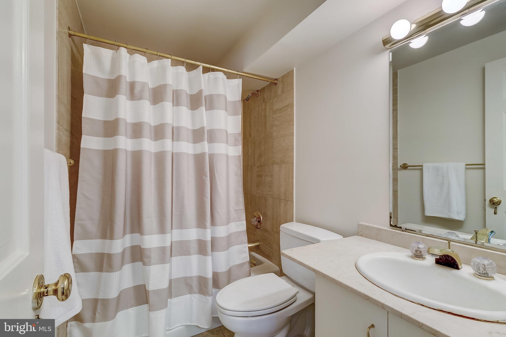 RUXTON - Residential