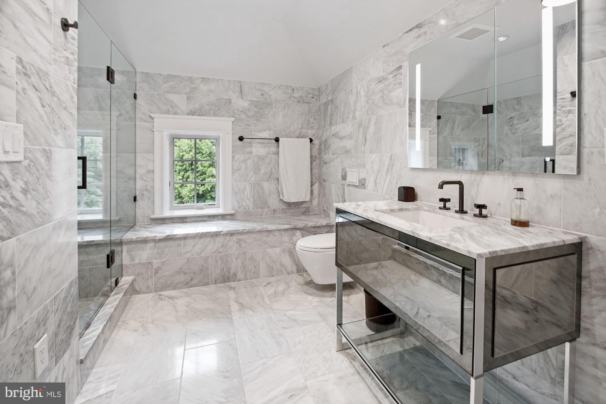 CLEVELAND PARK - Residential