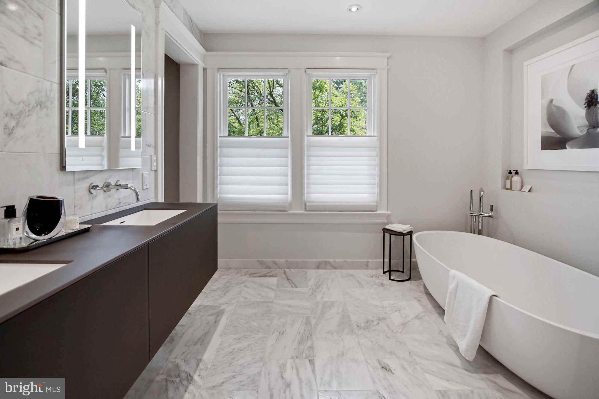CLEVELAND PARK - Residential