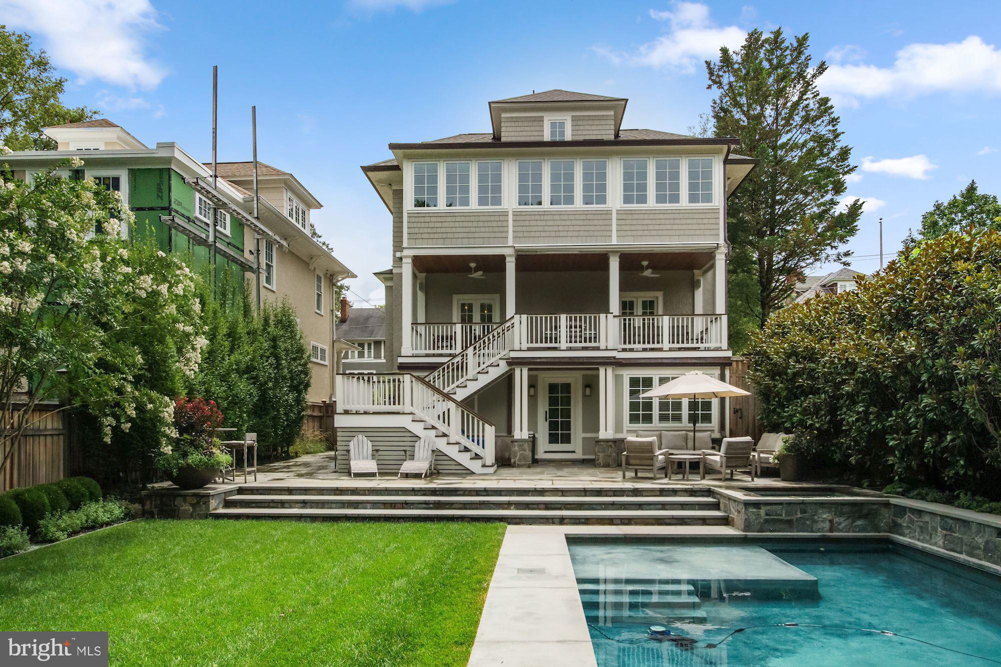 CLEVELAND PARK - Residential