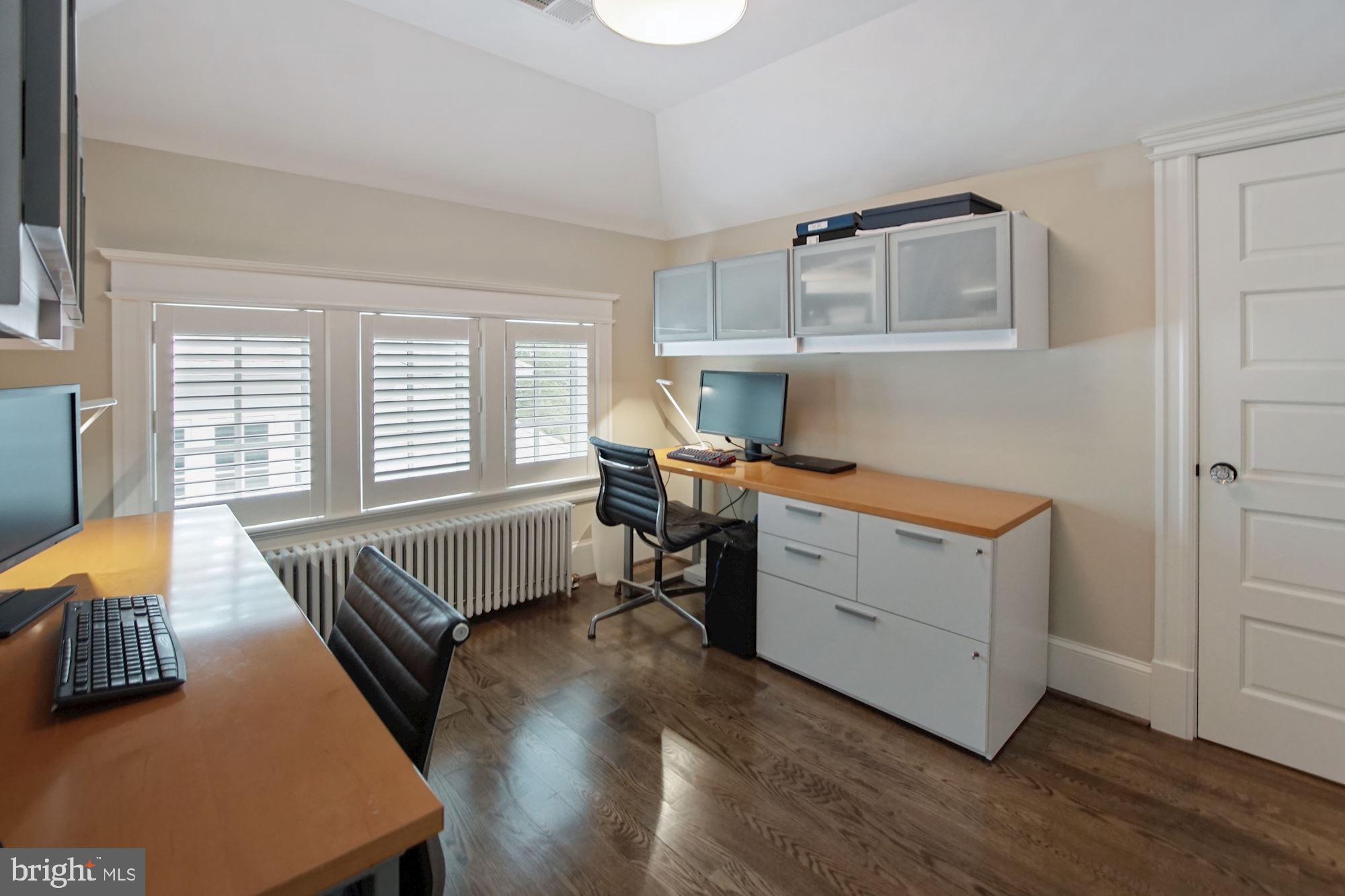 CLEVELAND PARK - Residential