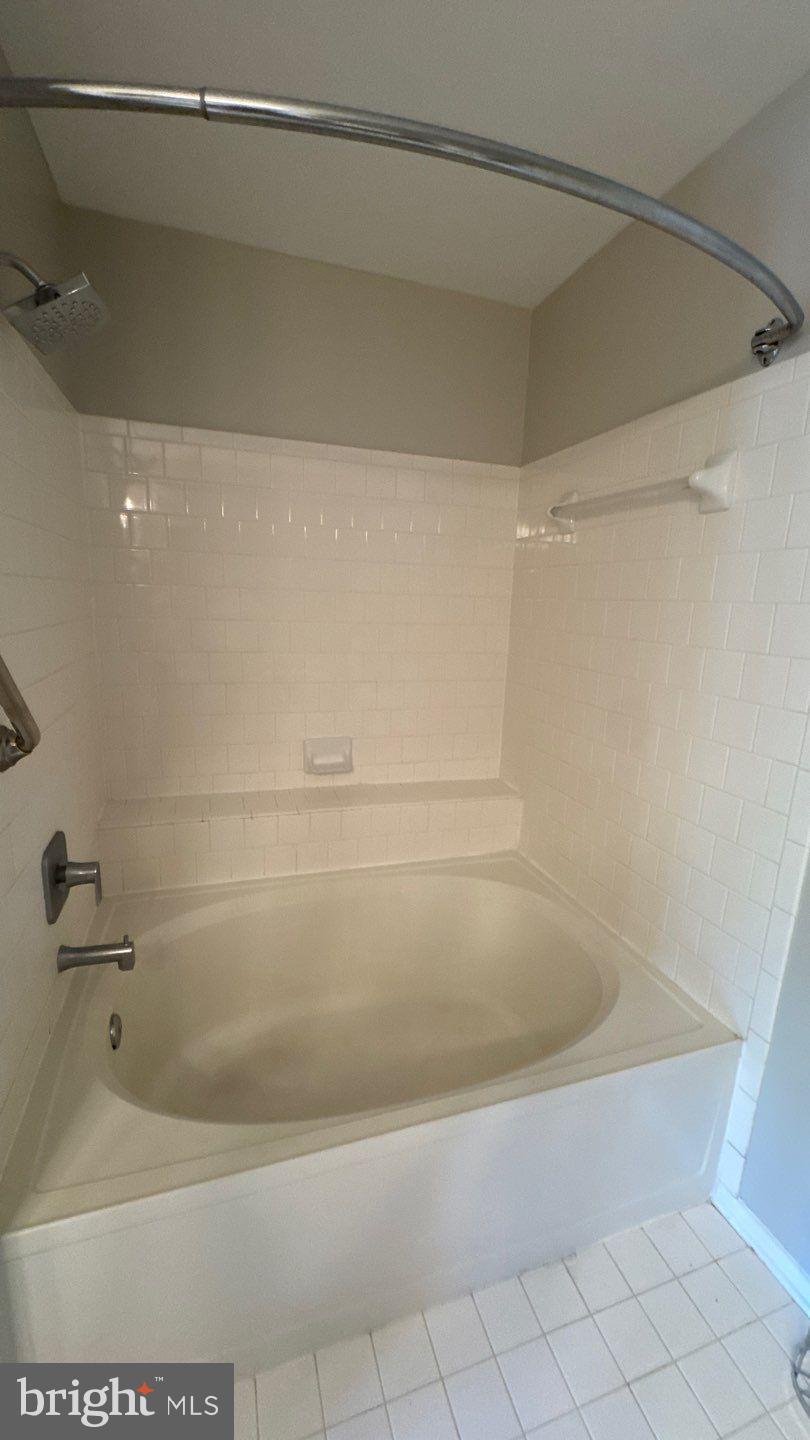 WOODLAND VILLAGE - Residential Lease