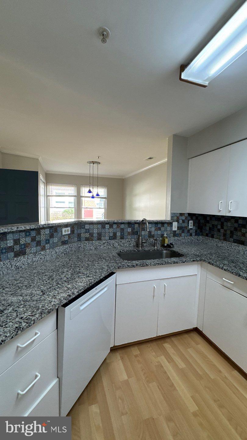 WOODLAND VILLAGE - Residential Lease