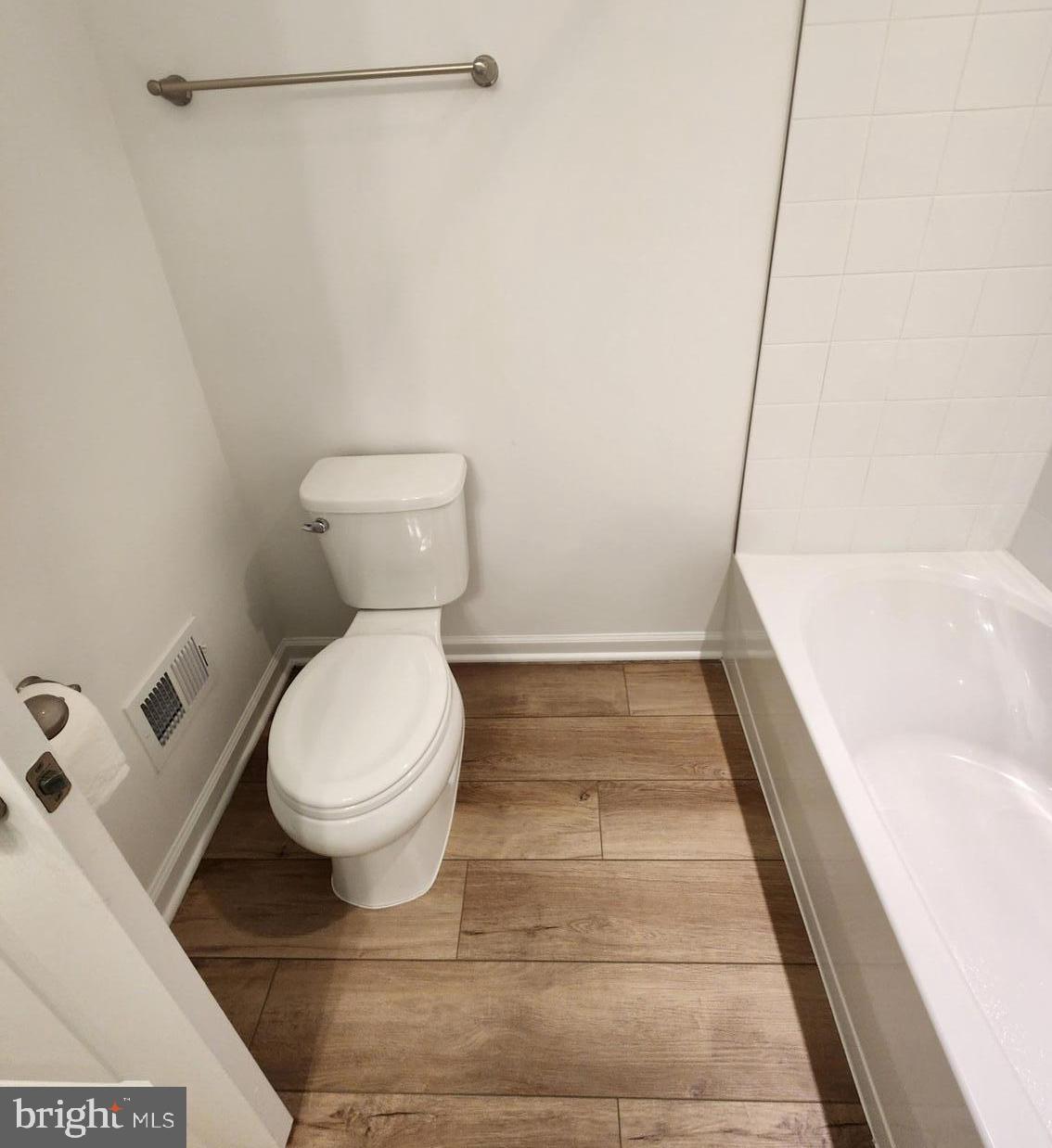 MARTINSBURG STATION - Residential Lease