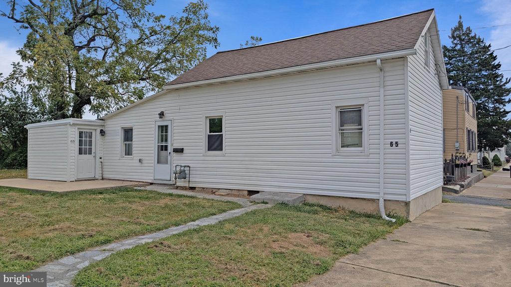 Photo of 65 W Donegal Street, MOUNT JOY, PA 17552 (MLS # PALA2077162)