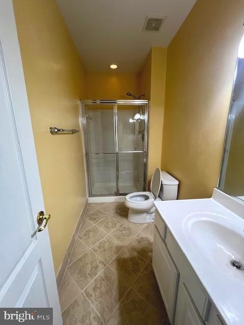 BARCROFT FOREST - Residential Lease