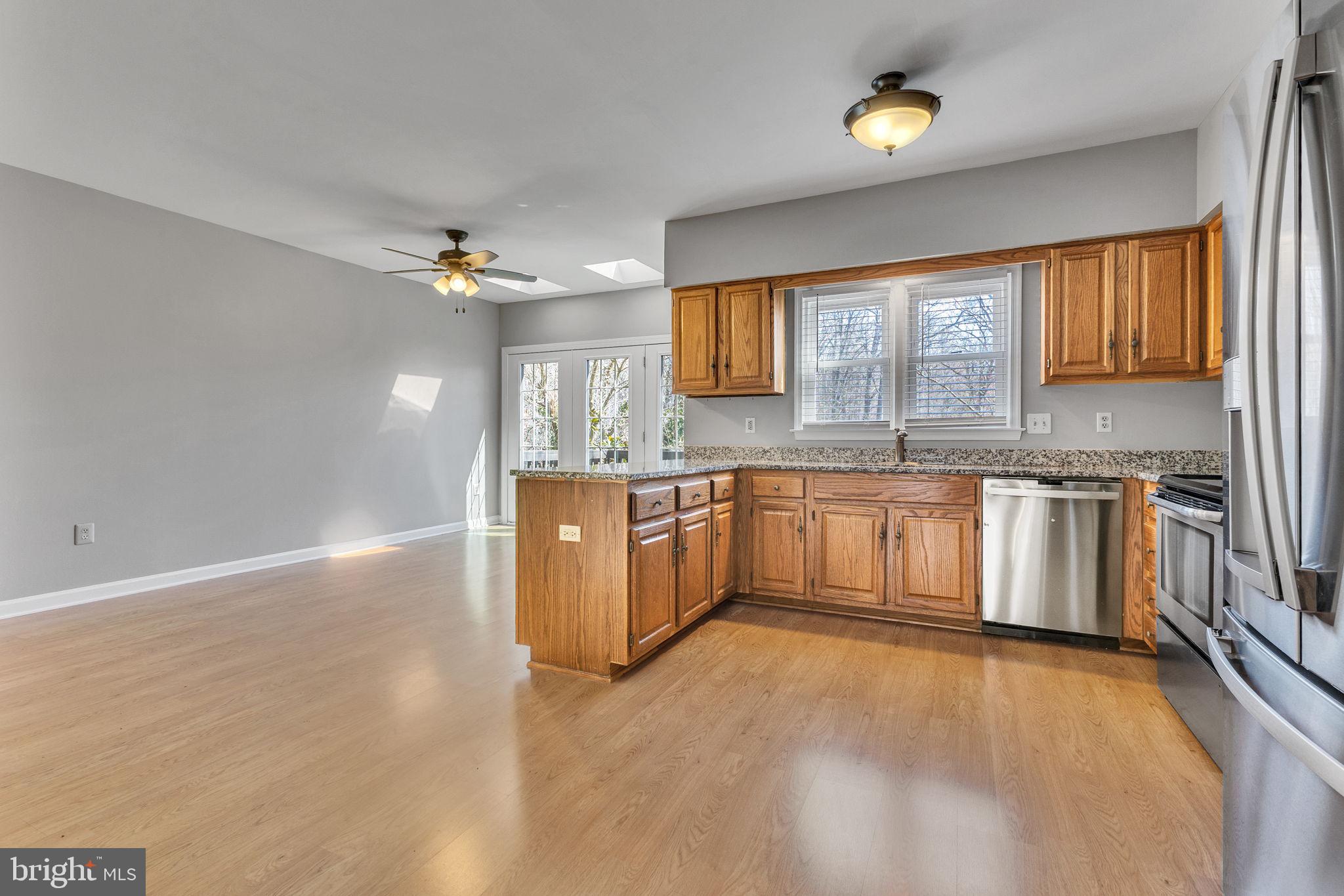 KINGSTOWNE - Residential Lease