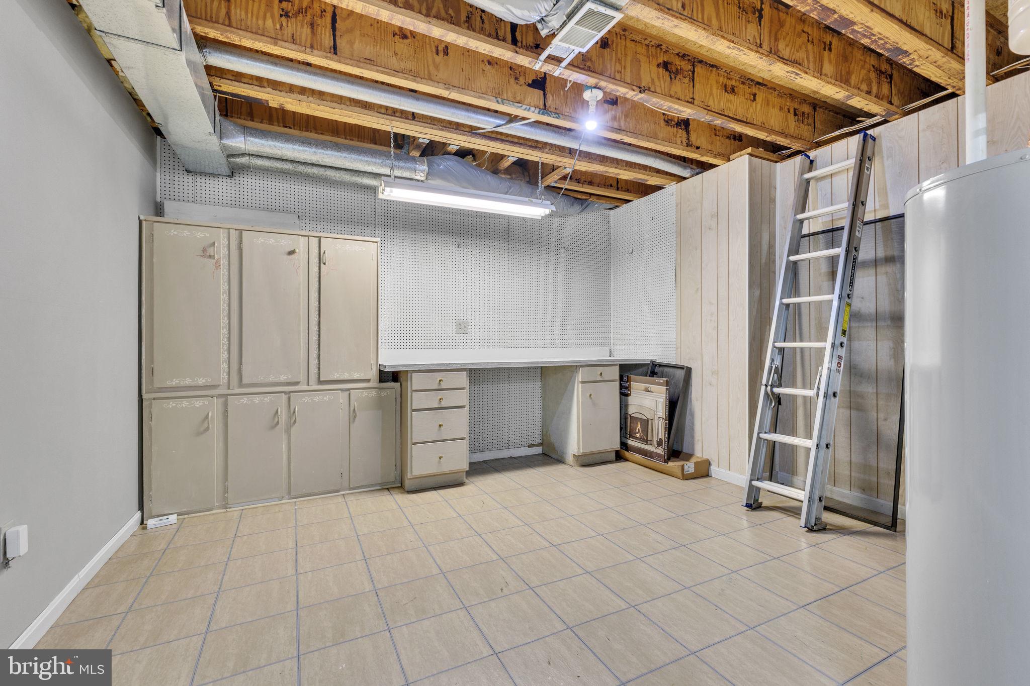 KINGSTOWNE - Residential Lease