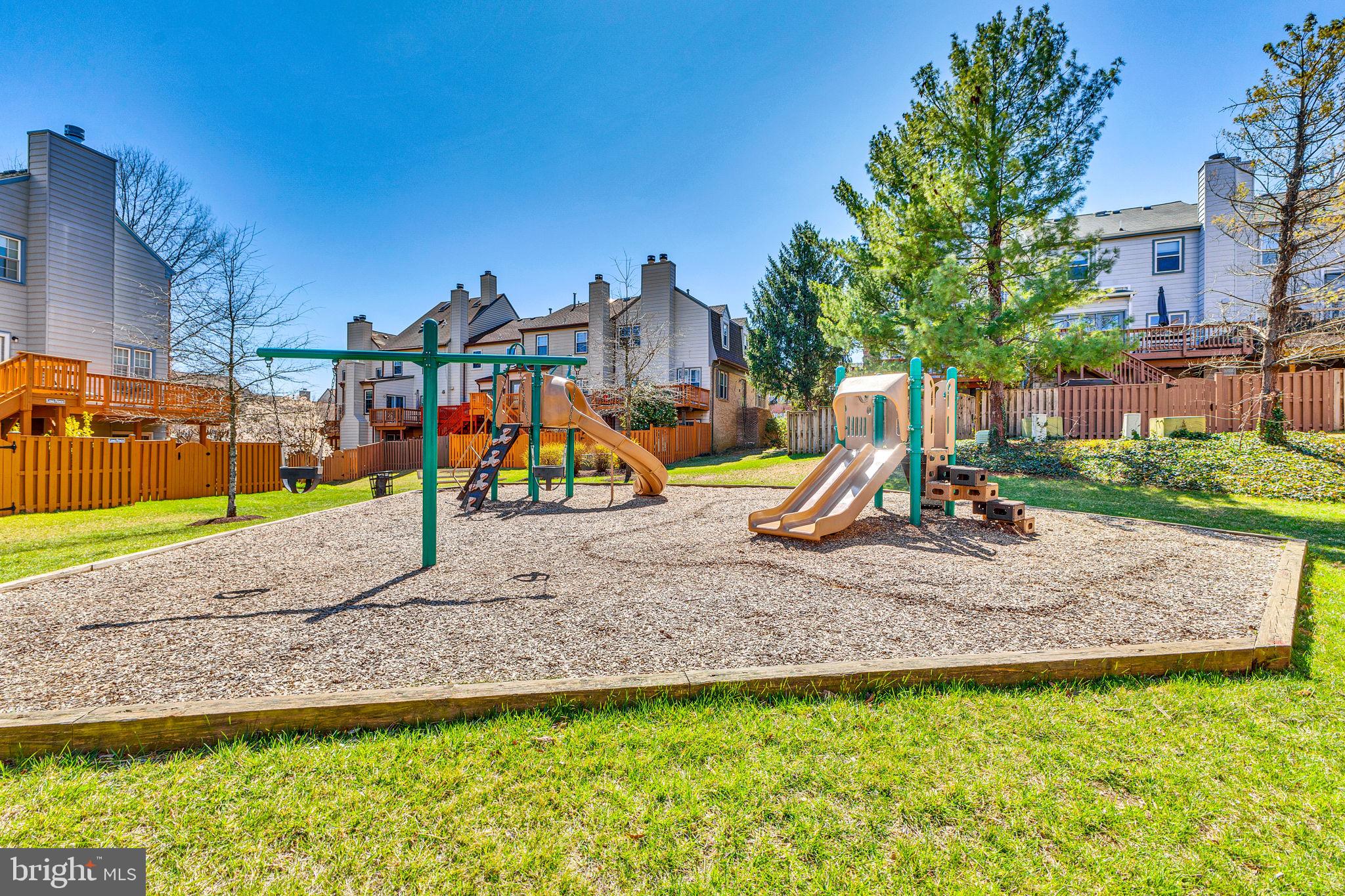 KINGSTOWNE - Residential Lease